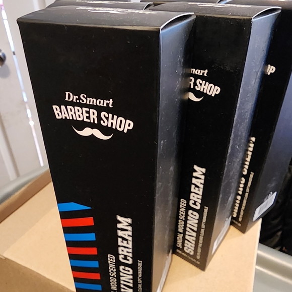 Dr. Smart Barber Shop Shaving Cream Sandal Wood Scented 6.76 oz. (6pk) - Picture 3 of 4